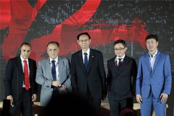 卖亏了？78岁尹明善17年为重庆足球投入8.4亿