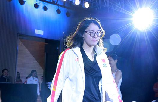 21岁生日傅园慧显“文青”本色：有人看笑了，更多人看哭了