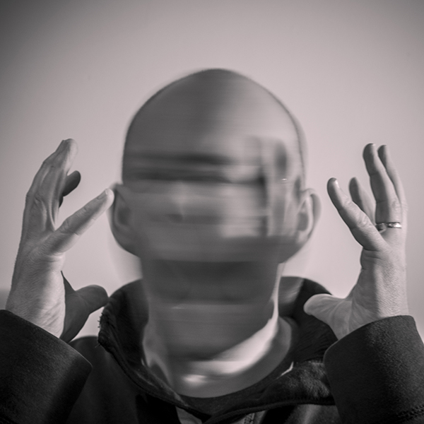 美机场枪击嫌犯疑患创伤后应激障碍， PTSD能治吗？