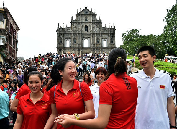 赖亚文升官排管中心？郎平最合适的接班人看来又黄了