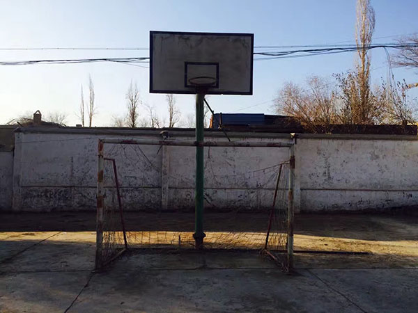 对话｜一个新疆草根导演和他的纪录片《中国最遥远的足球》