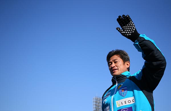 50岁三浦知良又续约了！他的职业精神连柯南都服