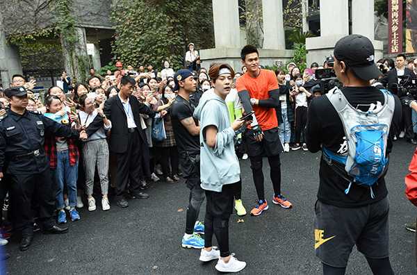 对话｜孙杨：拍综艺每天仍训练，前一天还输液，第二天就下水