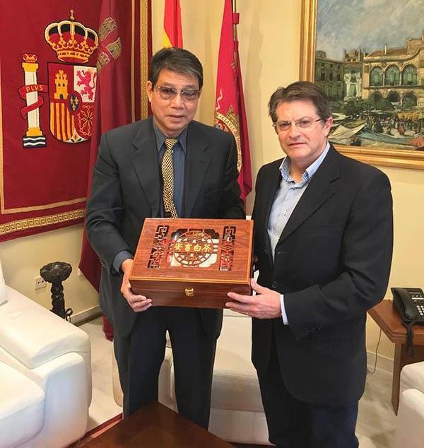 徐根宝的西乙小球队签下智利国脚，有机会去中超成大卖点