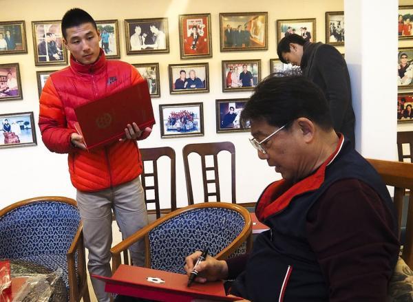 徐根宝的西乙小球队签下智利国脚，有机会去中超成大卖点