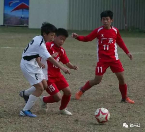 马德兴｜喊了发展校园足球两年，切身感受教育资源向足球倾斜