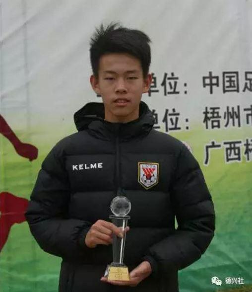 马德兴｜喊了发展校园足球两年，切身感受教育资源向足球倾斜