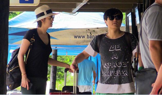 晚安｜佟丽娅说“重新开始”，陈思诚说“没离婚”