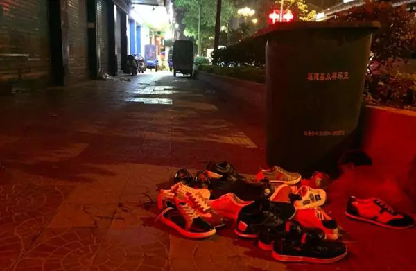 我在“假鞋之都”莆田花4个晚上买了一双最NB的NB鞋