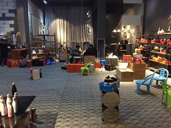 我在“假鞋之都”莆田花4个晚上买了一双最NB的NB鞋