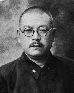 英国档案中的“白团”：蒋介石整饬军队的绝密安排