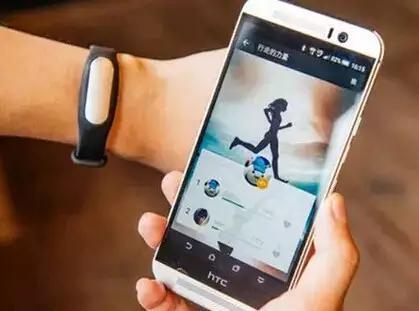 重庆一公司将微信步数作为考核工具，员工每天需达一万步