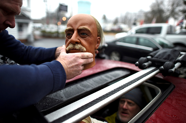 趣看｜美蜡像馆关门拍卖，“总统”和“第一夫人”遭打包带走