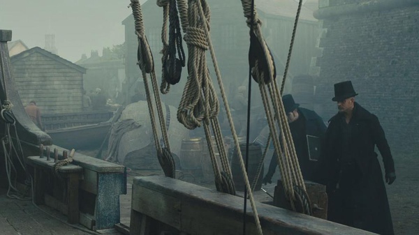 汤姆·哈迪和老爸写的历史剧《禁忌》，把孤胆英雄发挥到极致