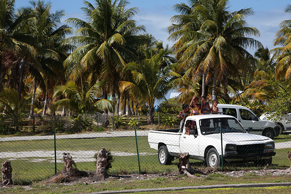 飞向太平洋之心，带你去看真实的波利尼西亚