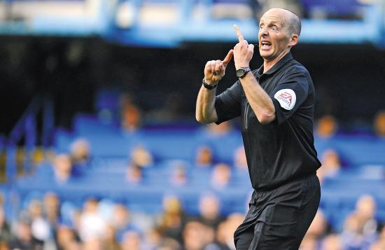 “错判”为何成英超裁判常态，这样的“洋名哨”中超还敢请吗