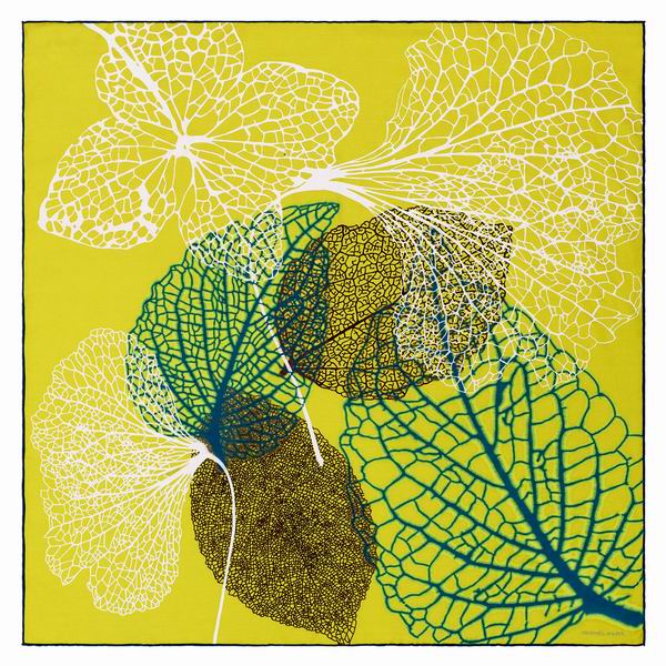 新年穿新色，草木绿单品正当红