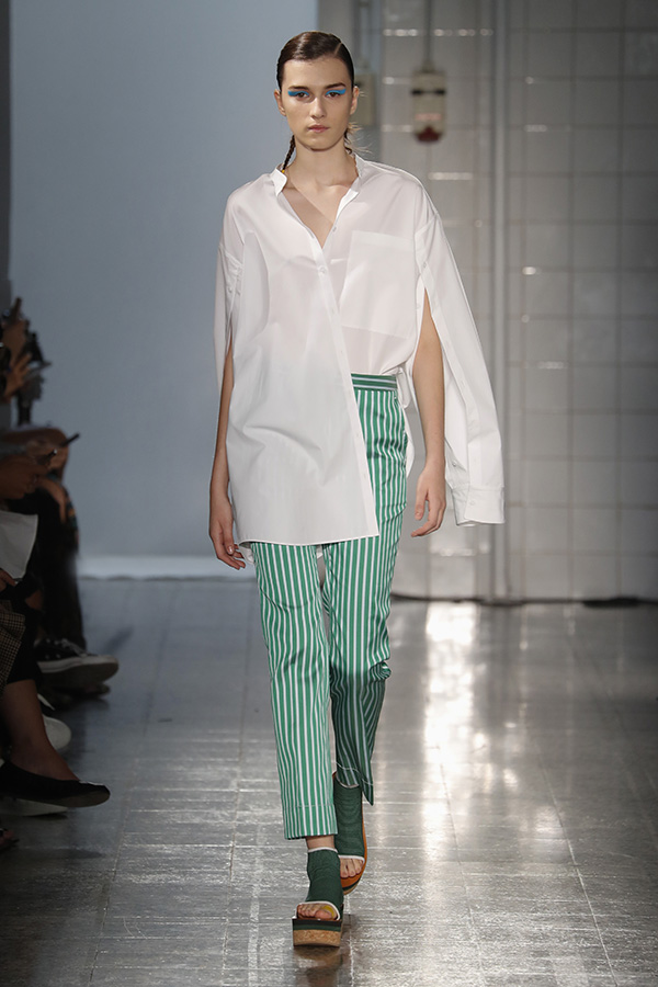 新年穿新色，草木绿单品正当红