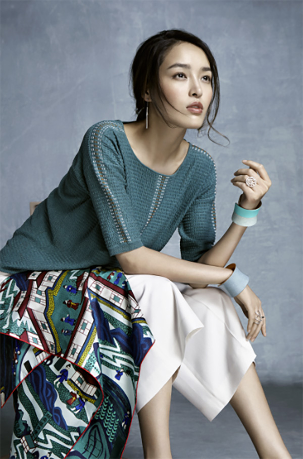 新年穿新色，草木绿单品正当红