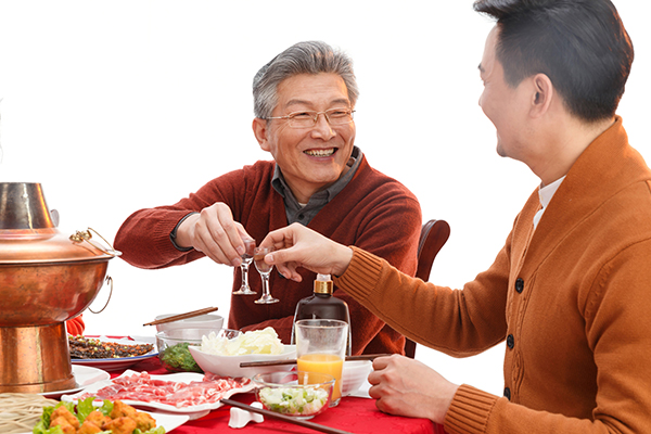 高尿酸不一定是吃出来的，若能合理控制，痛风病人不用只吃素