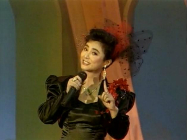 回忆下春晚历史上的经典歌曲，不知今年会有哪首歌令人难忘