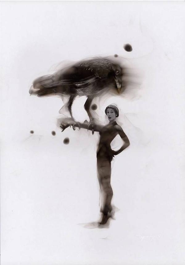 趣看｜用火焰烹制艺术，带着烟熏味的绘画作品