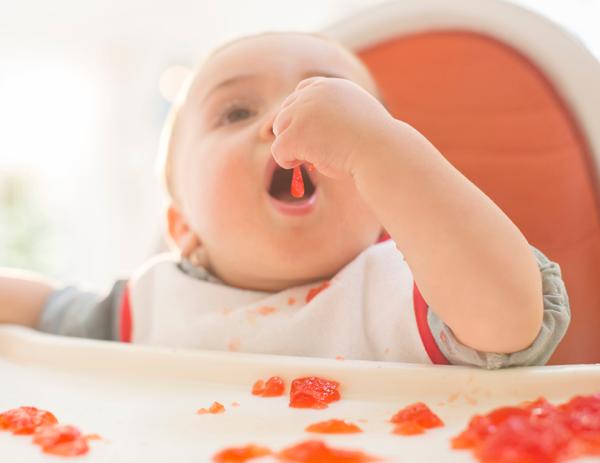 春节给宝宝乱喂食会致命，儿科专家细数那些坑娃饮食