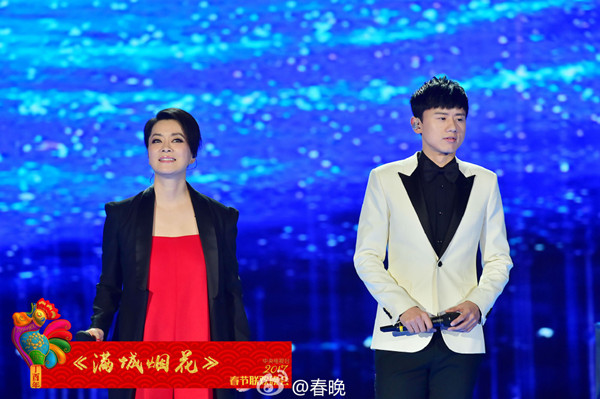 果然闻鸡起舞，今年央视春晚挺炫目