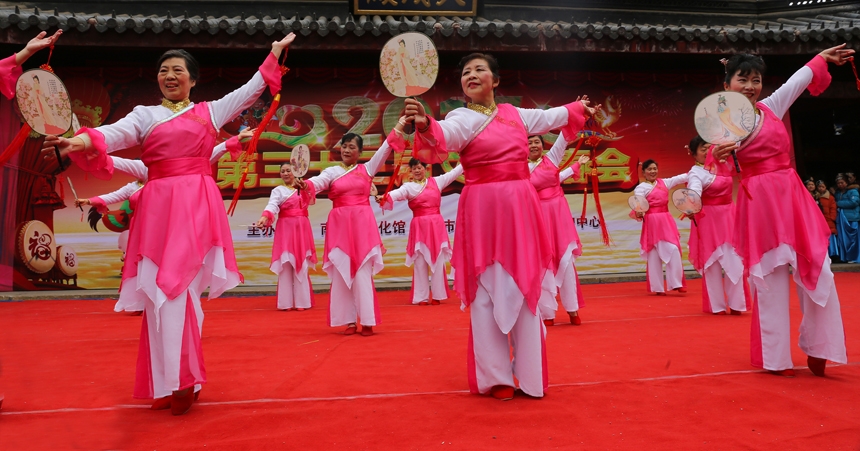 南通市第33届文化迎春会 百姓大舞台 (5).jpg