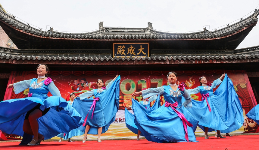 南通市第33届文化迎春会 百姓大舞台 (7).jpg