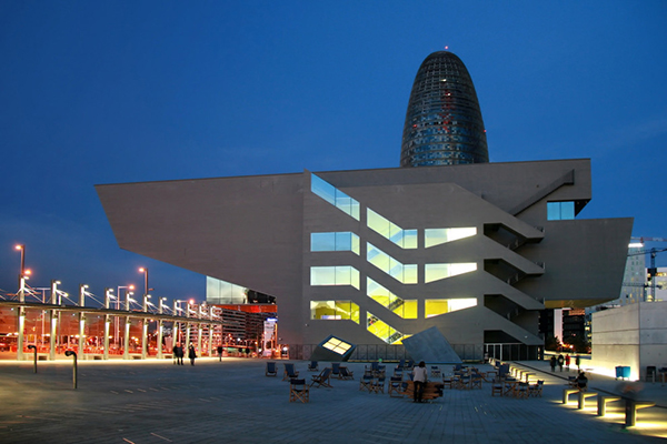 巴塞罗那，不仅仅是美