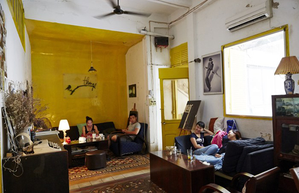 走进胡志明放克咖啡馆