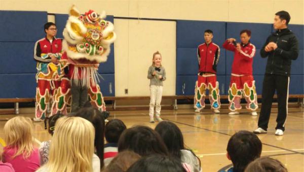 “春节”2017年起成加拿大官方节日，多元文化中年味几何