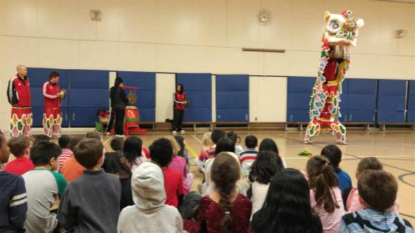 “春节”2017年起成加拿大官方节日，多元文化中年味几何