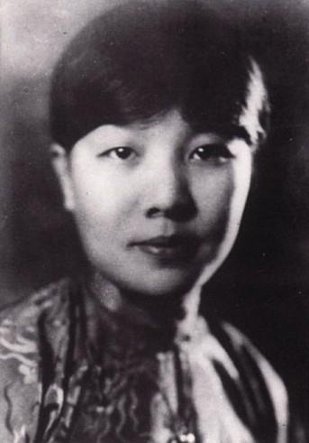 那些成为小说家的医科生