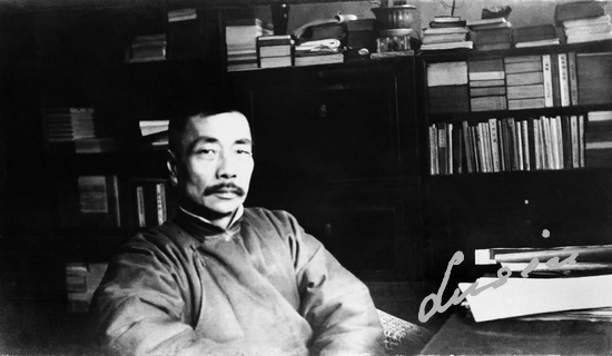 那些成为小说家的医科生