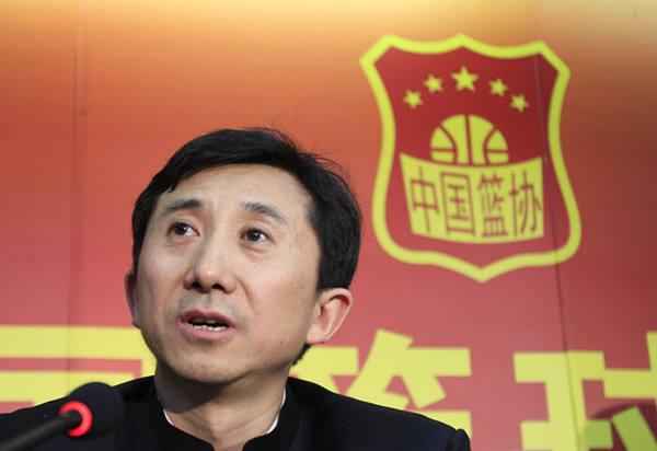 李金生接替信兰成出任国家体育总局篮管中心主任