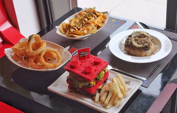 趣看｜如果你是乐高迷，有什么不把它们吃进肚里的理由？