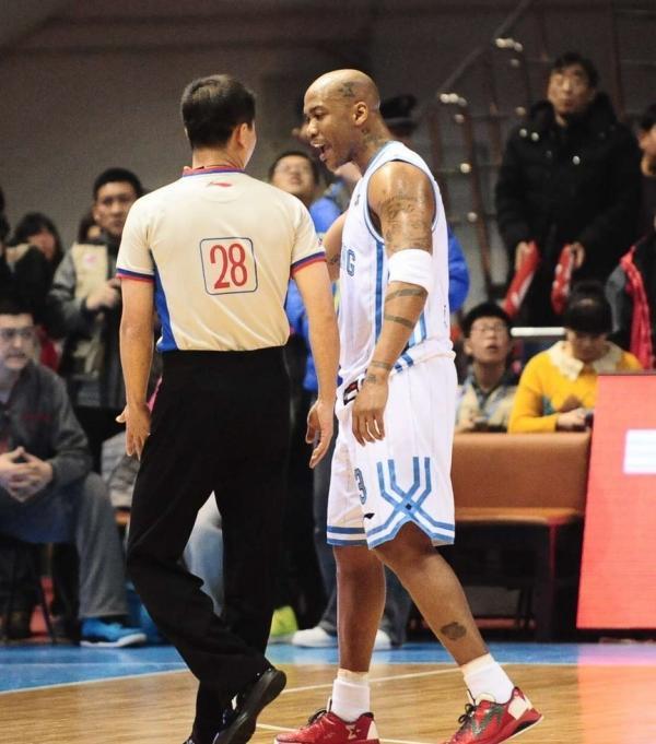 CBA办公室：马布里被停赛有理有据，怪翻译没道理