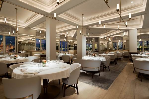 情人节，两个人在一起吃顿好饭很重要