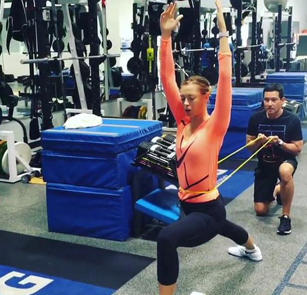 外卡拿到手软！卷土重来，即将复出的莎娃都等不及了