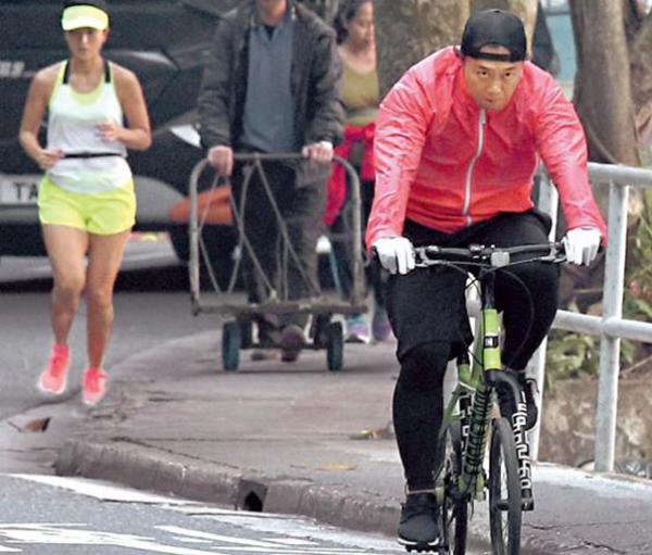 陈奕迅爱妻外号“肯尼亚徐”，论跑步她可不是在作秀