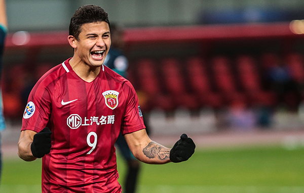 上港“胸”前保持中超最贵，亿元赞助已买不起“埃尔克森”