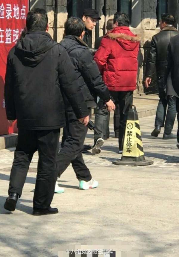 晚安｜梁家辉自导自演电影《深夜食堂》