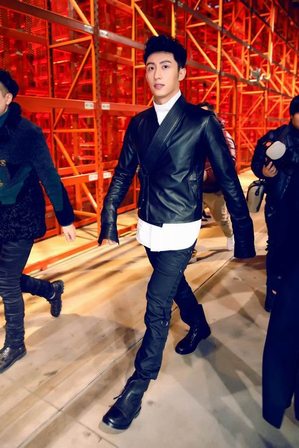 看男装秀学穿衣，今年情人节不做单身狗