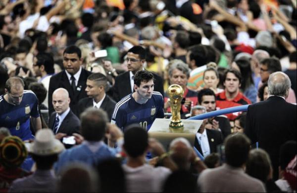 细数中国11幅体育类荷赛奖作品：大家为啥都爱拍体操