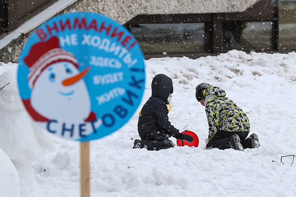 趣看｜莫斯科举办堆雪人大赛，看战斗民族如何“斗雪人”