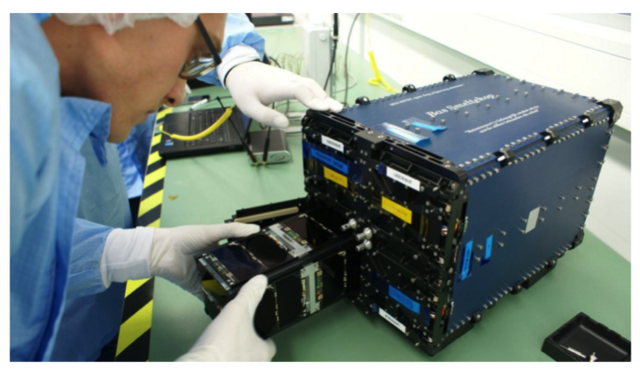 “陈家镛一号”今日发射成功，上天去做一场化工实验！