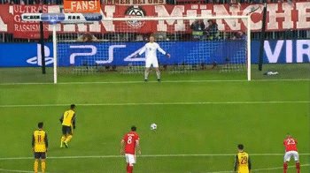 1比5惨负拜仁！阿森纳还是逃不了“欧冠16郎”的命