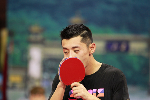 张继科29岁生日怎么过，豪气迷妹11座城市为他买广告